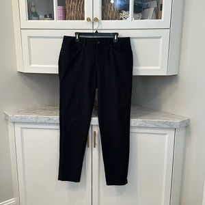 Men's gently used lululemon pants  size 36, black